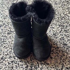 UGG Black Plush Fur Trim Winter Accessories